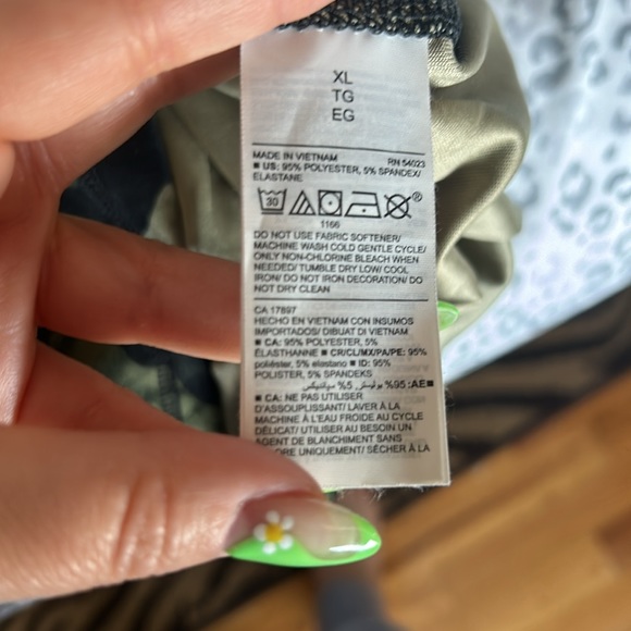 Old Navy Active Green Stretch Shirt - XL - Picture 5 of 5